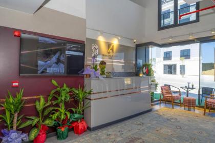 Heaven Premium Airport Hotel - image 14