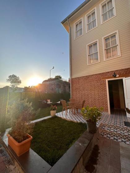 Lovely History Boutique Hotel - image 8
