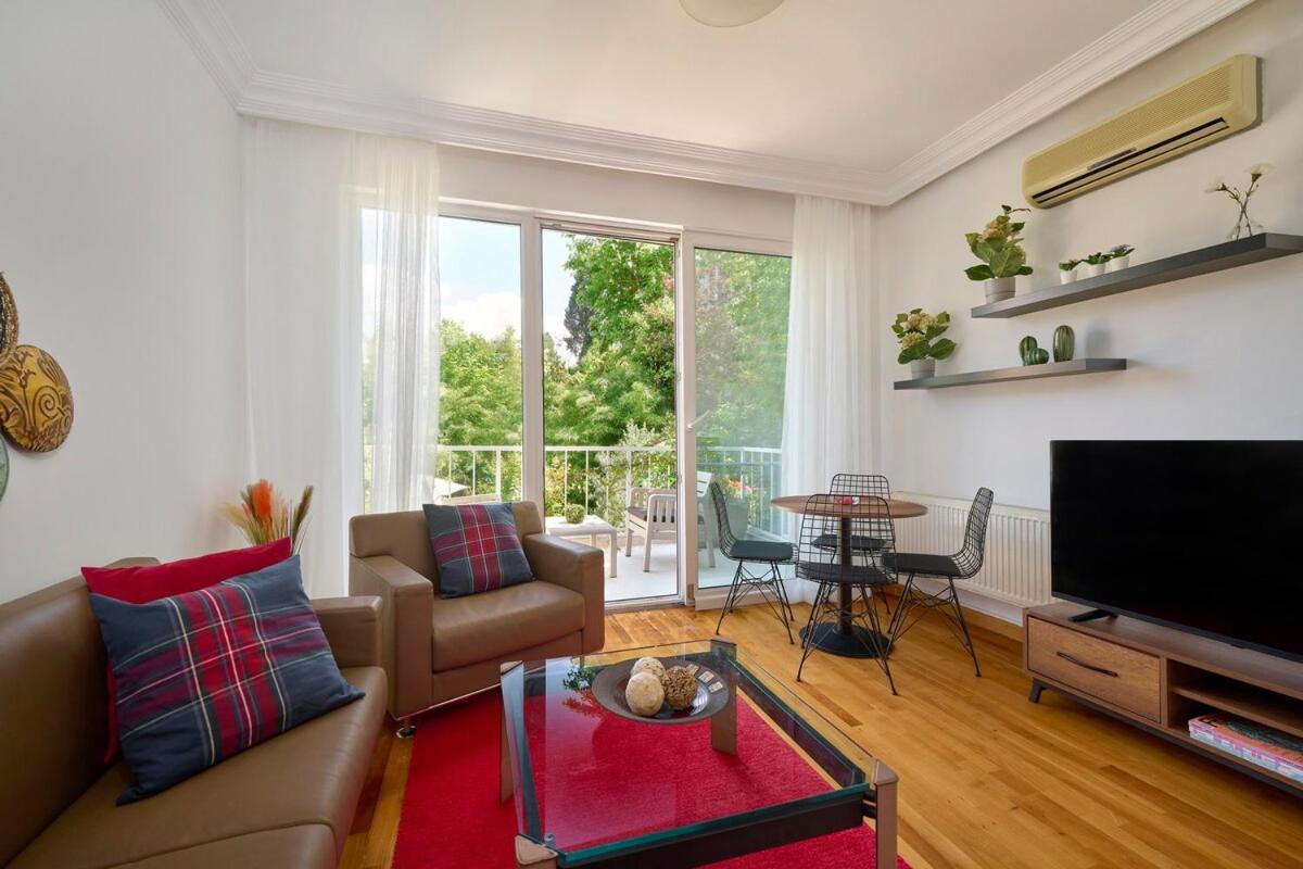 Private Modern Duplex 2bed1bath W Terrace! #76 - main image