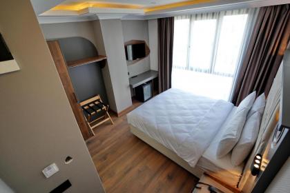 Shelton Airport Otel - image 13