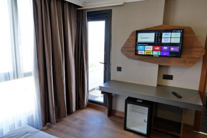 Shelton Airport Otel - image 19