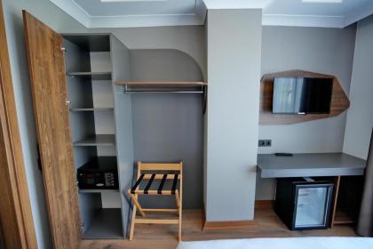 Shelton Airport Otel - image 29