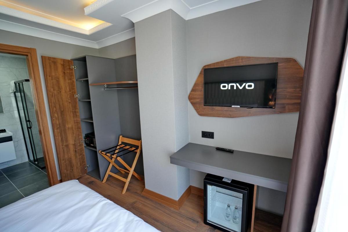 Shelton Airport Otel - image 5