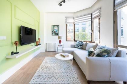 Spacious and Peaceful Flat in Cihangir Wi Fi 3Br - image 22