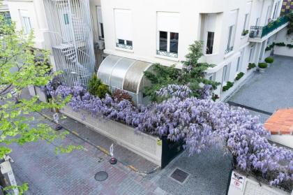 Spacious and Peaceful Flat in Cihangir Wi Fi 3Br - image 26