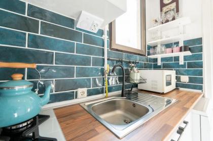 Spacious and Peaceful Flat in Cihangir Wi Fi 3Br - image 27