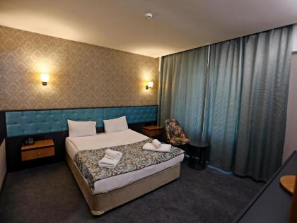 Continenius Airport Hotel