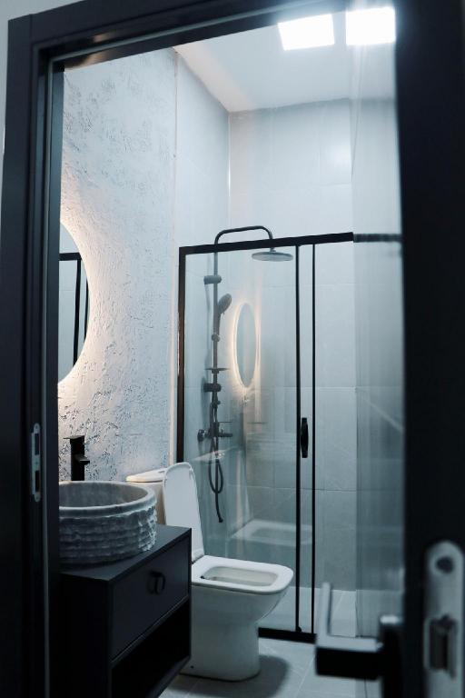 The Serenity Hotel - image 7