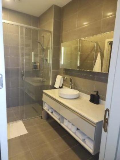 Luxurious apartment in Polat - image 15