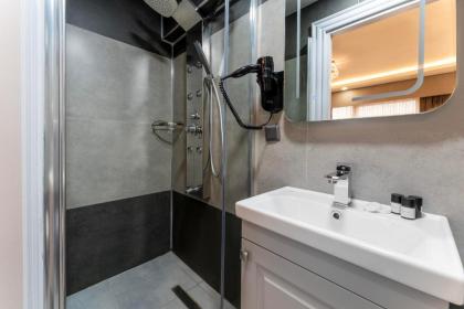 Classio Suite Hotel - image 7