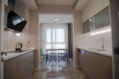 Elegant & Modern 2 Br Apt - image 12