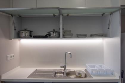 Elegant & Modern 2 Br Apt - image 14
