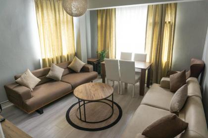 Platine Apartments