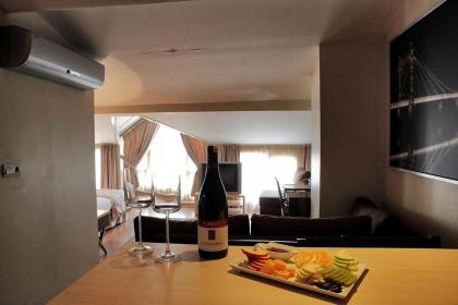 Derpa Hotel - image 22