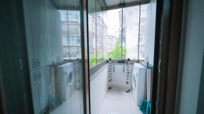 Cozy & Comfy 1-bdr Apartment Near Forum Istanbul - image 22