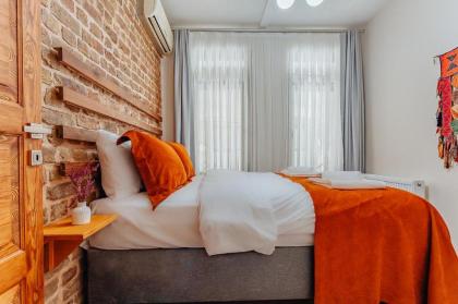 Bossy Apartment 2 - image 21