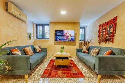 Bossy Apartment 2 - image 30