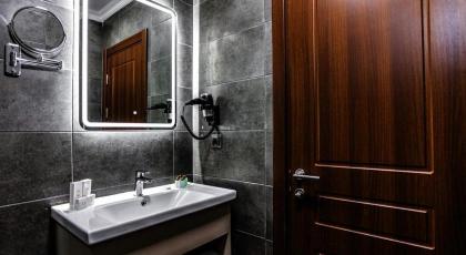 MAYS ROYAL HOTEL - image 23
