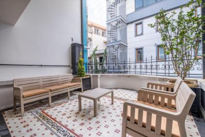 Mayer Taksim Apartments - image 25