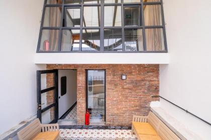 Mayer Taksim Apartments - image 26