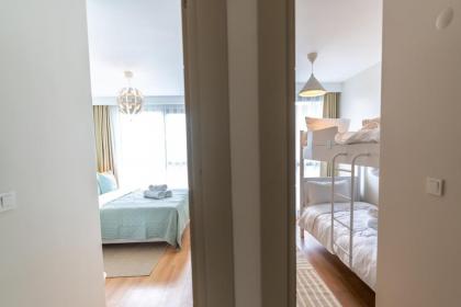 Modern Stylish 2br Apt Near Eyp Sultan Mosque - image 11