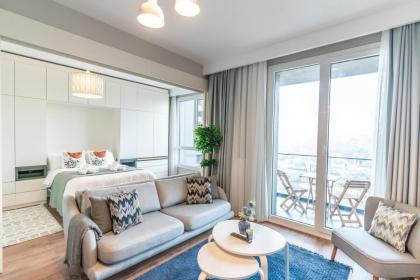 Stylish City Living - Your Urban Charm - image 2