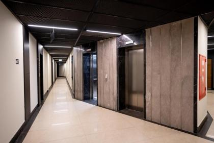 Modern Apt With City Views - Central Location - image 21