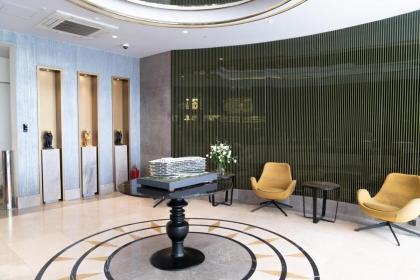 Sleek City Apartment With Premium Amenities - image 19