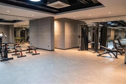 Sleek City Apartment With Premium Amenities - image 22