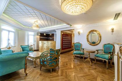 Splendid Studio in Historic Mansion in Beylerbeyi - image 11