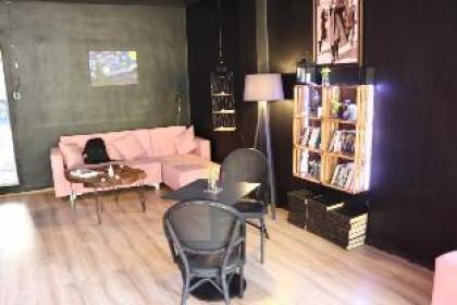 Preferred Hotel Oldcity - image 2
