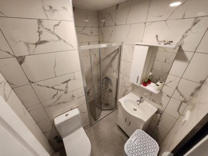 Full Renovated 3 Room Flat in Kadikoy - image 25