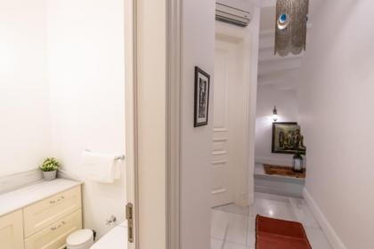 Modern City Gem With Terrace - Urban Retreat - image 24