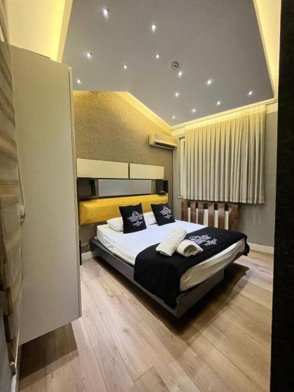 The Sisli Luxury Corner Suit - image 28