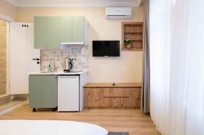 Metin studiosand suites - image 11