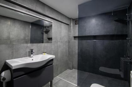 Via Cıragan Hotel - image 3