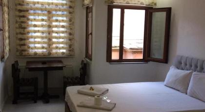 34 taksim house - image 10