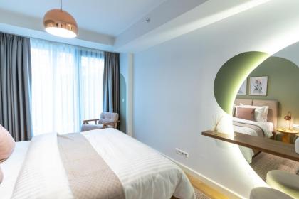 1-bdr Getaway With Poolgym Near Taksim Square - image 24