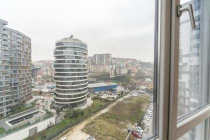 1-bdr Apt With View Poolgym Near Airport Metro - image 17