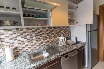 Stylish 2-bdr Apt 15 Min From Axis Istanbul Mall - image 14