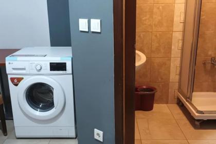 Cool place in the middle of city - image 24