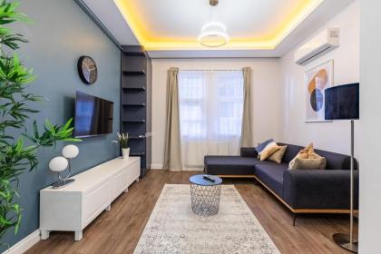 Red Suites Balat - Orange and Blue