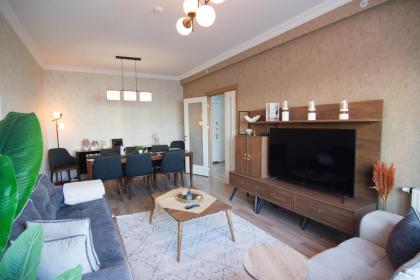 Charming 3bdr Apt In The Heart Of Halkal Merkez - image 6