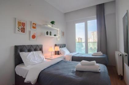 Charming 3bdr Apt In The Heart Of Halkal Merkez - image 7