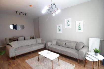 Cozy Retreat Stylish 2br Apt - image 3
