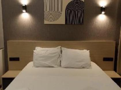 Falcon Palas Suites - image 23