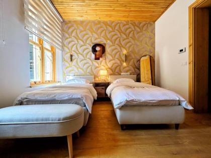 Refurbished Triplex in Taksim - image 27