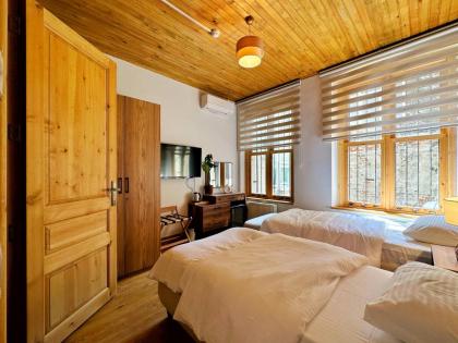 Refurbished Triplex in Taksim - image 29