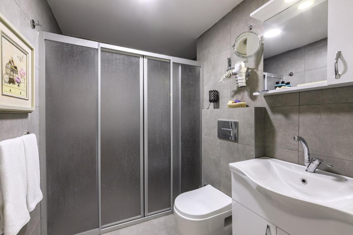 Astro Vefa Hotel - image 7