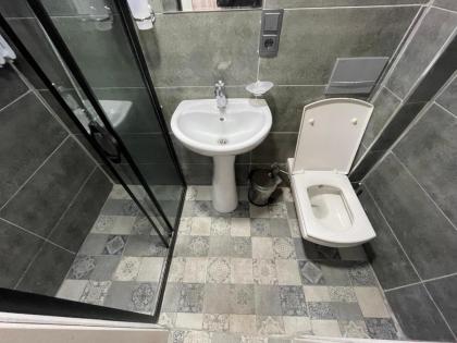 Metro Guesthouse - image 21